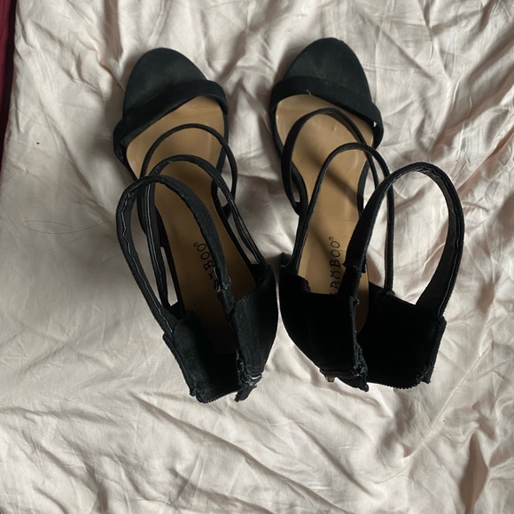 Bamboo Women’s Sandals Black with straps and 4” heel - Picture 4 of 5